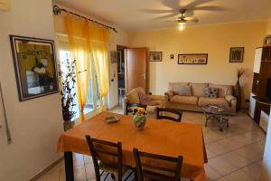 Spacious apartment with sea view in Alcamo, 180 m²