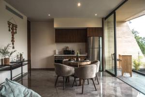 Suite de lujo, Alberca, GYM, Jacuzzi en areas comunes