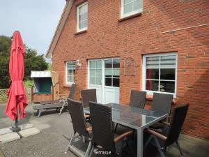 Nordseehaus Husum mit Fahrrädern - Mildstedt