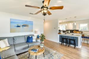 Waterfront Escape on Lake Granbury Deck and Patio!