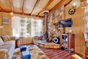 Ski View Chalet by Big Bear Vacations Central Moonridge Hillside Retreat