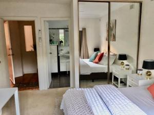 Monterey Guest Studio near Hospitals, Beach and Airport