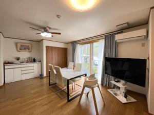 北軽井沢おもちゃ王国車5分 1棟貸切 107平米3LDK 雨もbbq可能 小学生3名まで無料 アメニティ完備