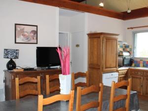 Maisons de vacances Gite Vaumas, 3 pieces, 5 personnes - FR-1-489-233 : photos des chambres