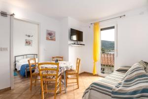 Apartments with parking space Baska, Krk - 13907