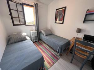 Maisons de vacances Mas 2 chambres avec piscine, tennis, parking et wifi - FR-1-726-24 : photos des chambres