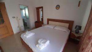 Honey-House “Kastrioti”