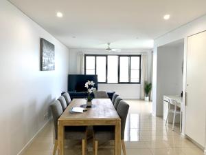 Absolute Waterfront - Tropical Oasis Over The Water