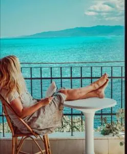 Zennova #1 Mount Athos & Sea View - 皮加迪卡