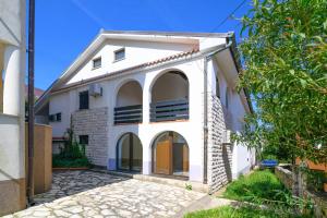 Apartment Premantura 2228a