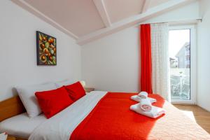 Apartments with parking space Medulin - 2274