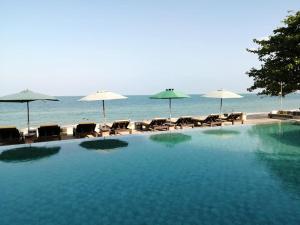 Khanom Golden Beach Hotel