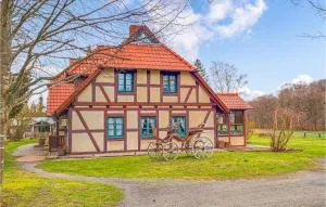 Gorgeous Apartment In Sehlen With Wifi - Gingst