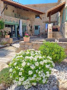 Domaine Saint Claude - Gîte , Chambres dhôtes & hébergement insolite