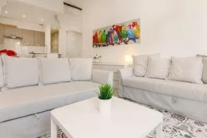 La Loge de l'Horloge - 1 min PALAIS DES PAPES - AC CLIM - WIFI - HYPERCENTRE - vue sur le carrousel - 阿维尼翁