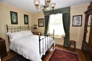 Deluxe Double Room room in Pomona