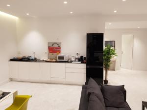 Stylish Central Apartment in Kolonaki (walking distance to Syntagma)