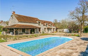 Maisons de vacances Stunning home in Sceaux du Gtinais with Outdoor swimming pool, WiFi and 4 Bedrooms : photos des chambres