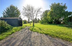 Maisons de vacances Stunning home in Sceaux du Gtinais with Outdoor swimming pool, WiFi and 4 Bedrooms : Maison de Vacances 4 Chambres