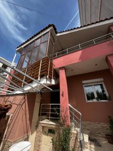 Retreat in the centre of Korce