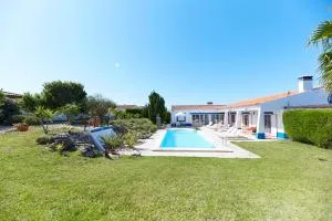 Ocean Whisper - Vales