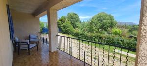 Maisons de vacances Maison avec piscine entre garrigue et Cevennes : photos des chambres