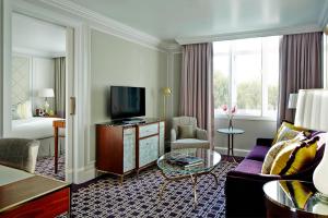 Executive Suite, Executive lounge access, 1 Bedroom Suite room in London Marriott Hotel Park Lane