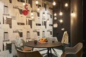 Hotels Moxy Paris Charles de Gaulle Airport : photos des chambres