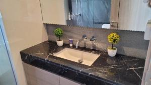 Andromeda Condo By Feng