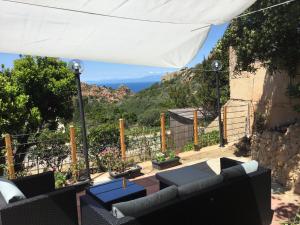 Casa di Maia, piscina, posto auto e giardino img4