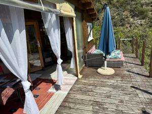 Maisons d'hotes Chalet Chevreuil avec piscine privee ou Jacuzzi en fonction de la saison : photos des chambres