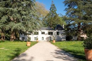 Villas Exceptional design and luxury country castle : photos des chambres