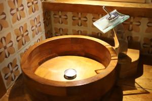 Maisons d'hotes LA CASA DE BOULBON : Grande Chambre Double 