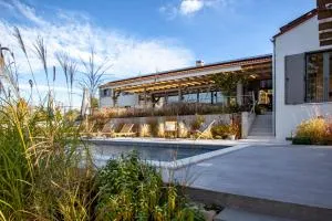 Two villas in lush countryside near Motovun - Rakotule