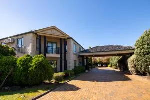 莫纳什捷威酒店 - 格伦韦弗利