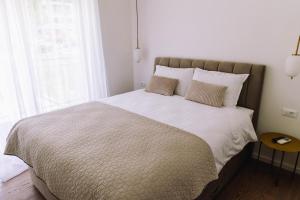 Brand New & Comfort Apartment L & L ,free parking + close to beach