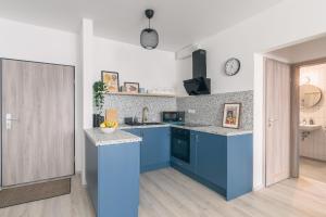 Corvin apartment with Balcony and AC