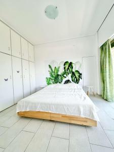 Saronida beach apartments kids and pets friendly