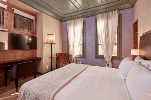 Classic Double Room room in Domus Renier Boutique Hotel - Historic Hotels Worldwide