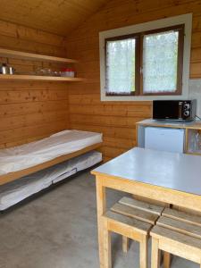 Campings Camping Serendipite : Chambre Quadruple - Vue sur Montagnes