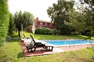 Casa de Piñeiro y SPA opcional, de pago - Bembibre