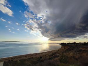 Villa Mattina, with heated pool and jacuzzi