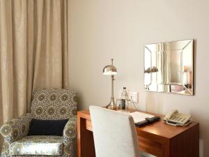 Retreat at Waterfall Valley