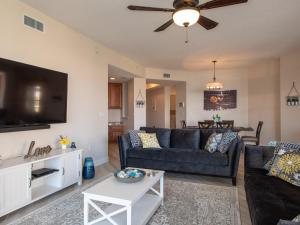 Belle Harbor 310W Luxury Condo with Oversized Balcony