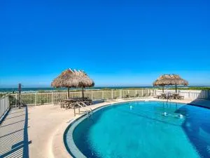 Chateau 6W Alluring Beachfront Condo - Belleair Beach