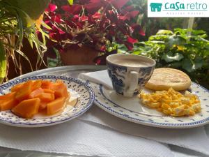 Casa Retro Acacias Hostel