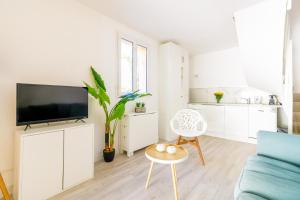 Appartements SELECT'SO HOME - Superbe duplex a proximite du village de Bormes-les-mimosas - ROSES-38 : photos des chambres