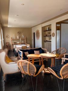 Appartements Le French Caen Caen Loft Plein de Charme au coeur de Caen pouvant accueillir 8 personnes : photos des chambres