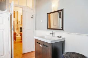 B&B Quarto Violeta com Chaminé