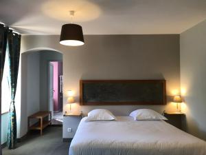 Hotels Logis Hotel Chateau De Palaja : photos des chambres